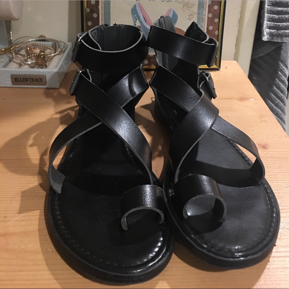 Gladiator sandals - Picture 2 of 6